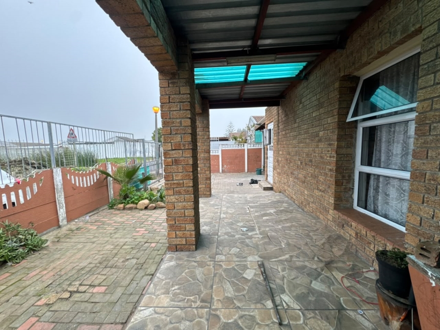 3 Bedroom Property for Sale in Hillcrest Heights Western Cape